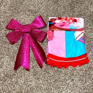 NWT Cupcake Tree Skirt and Glitter Bow